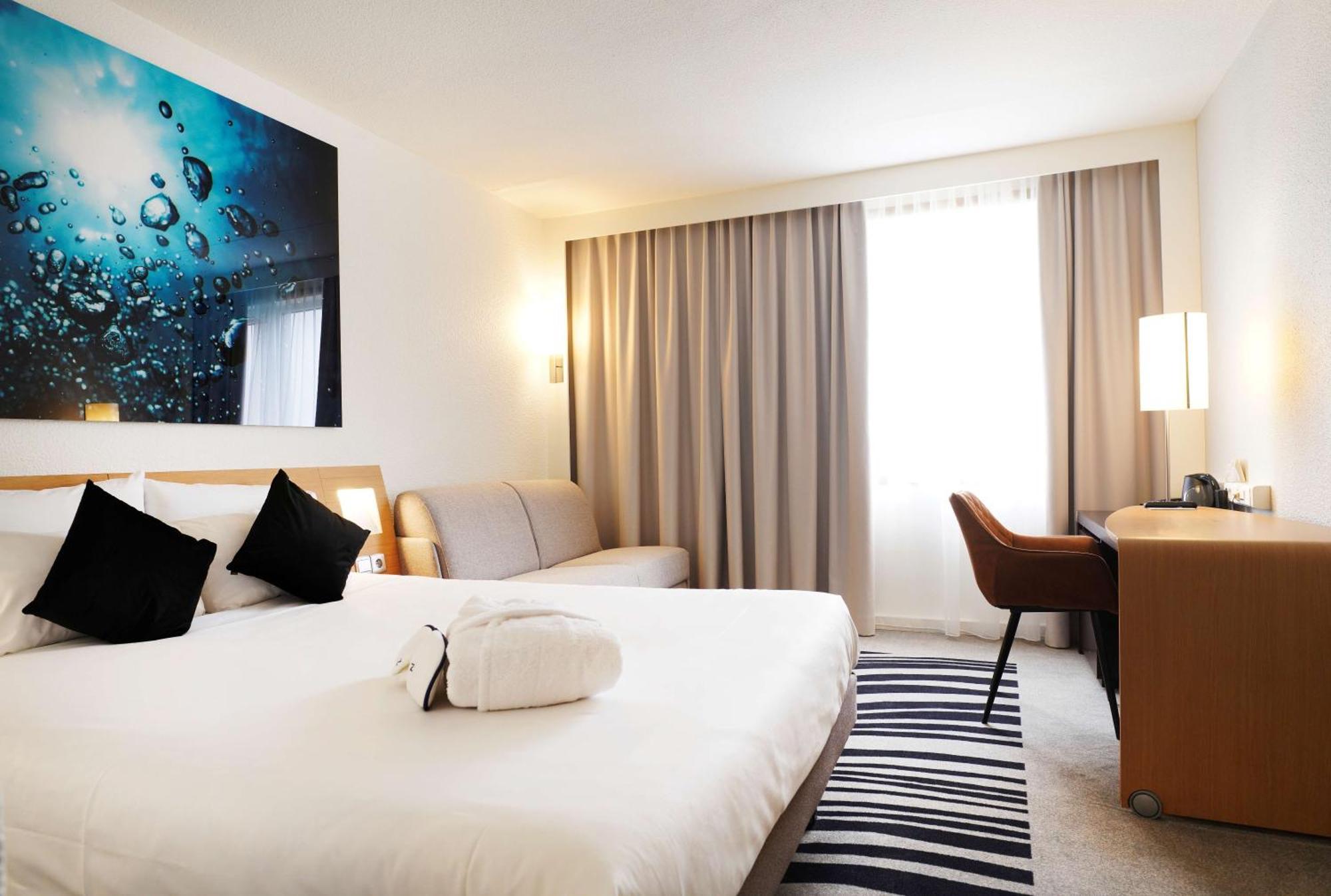 Novotel Antwerpen - Ekeren Exteriör bild
